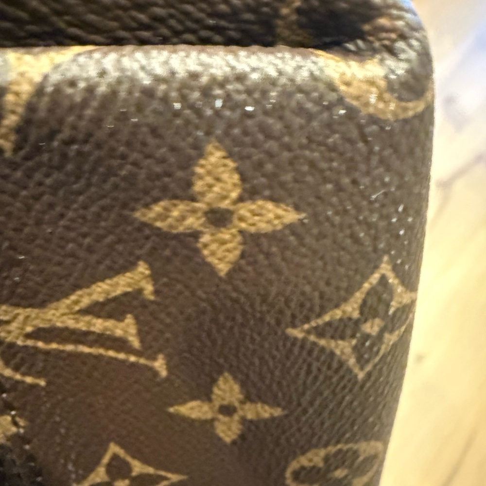 LAST CHANCE- Louis Vuitton Monogram Turenne PM - Picture 9 of 17